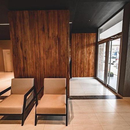 Apart Hotel Rivadavia 815 Неукен Екстер'єр фото
